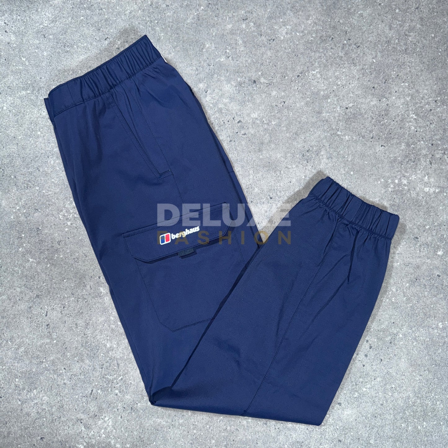 Berghaus cargo pants (navy)