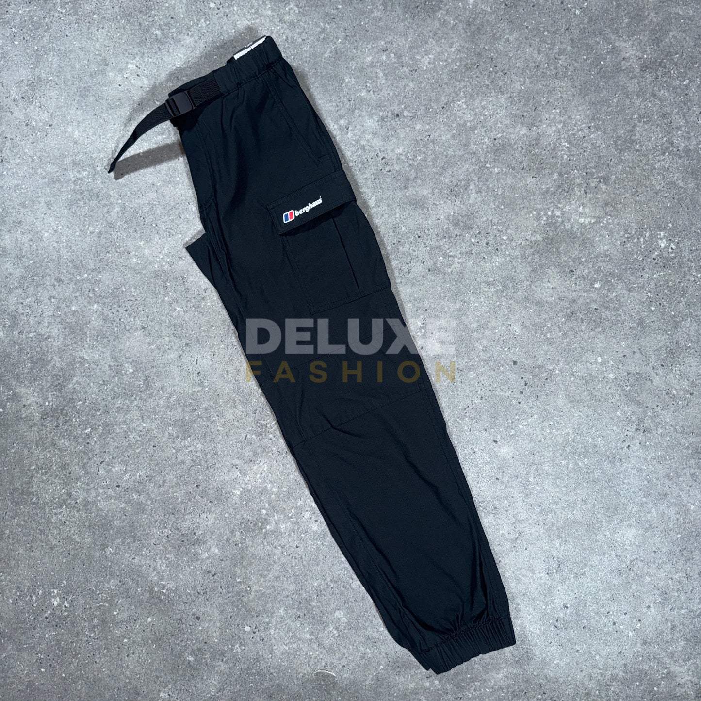 Berghaus cargo pants (black)