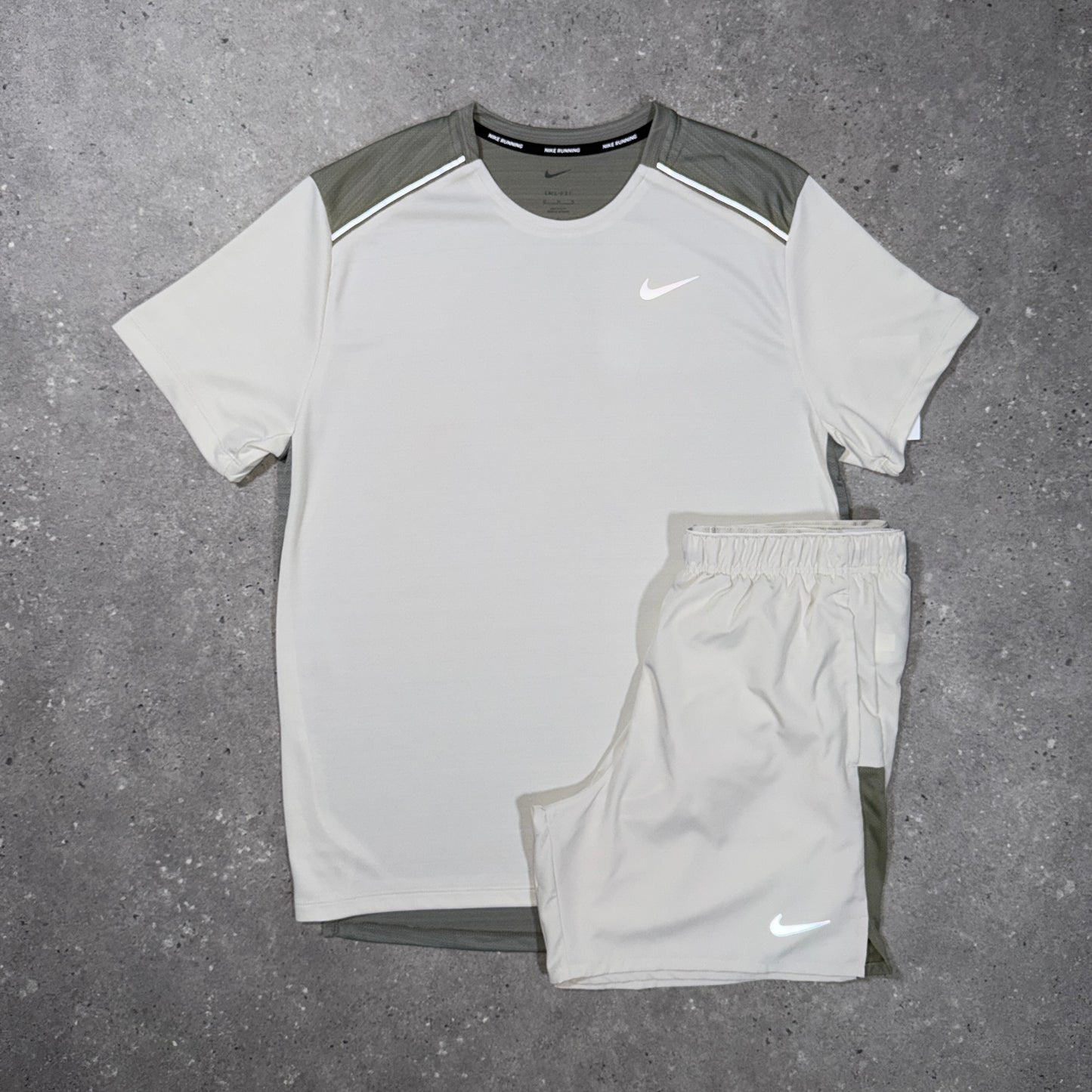 Nike UV Windbreaker Tri Set – Cream