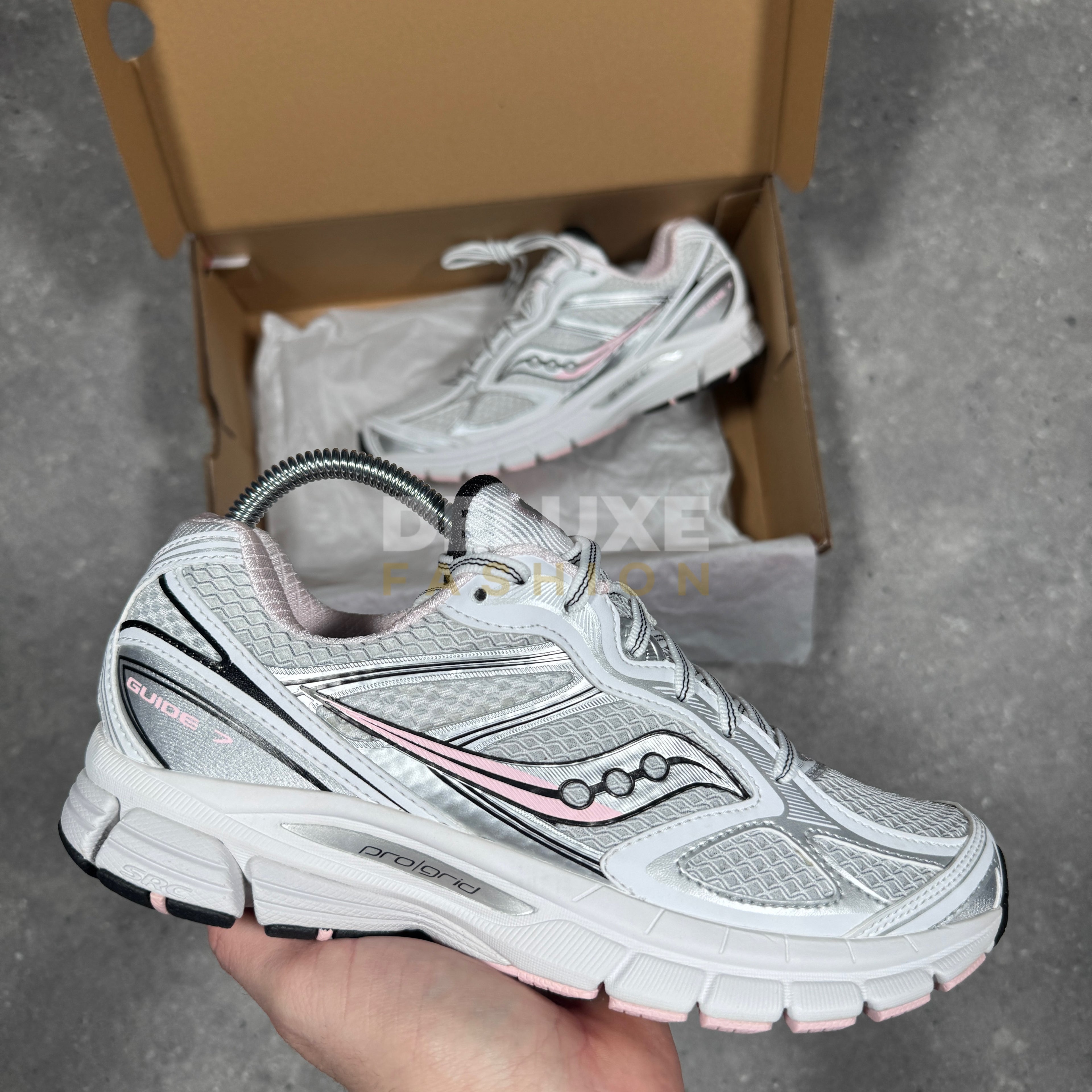 Saucony pro lead (white/pink)
