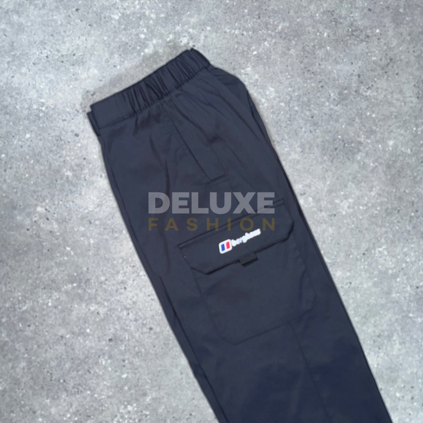Berghaus cargo pants (black)