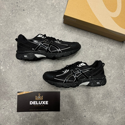 Asics gel trainers (black)