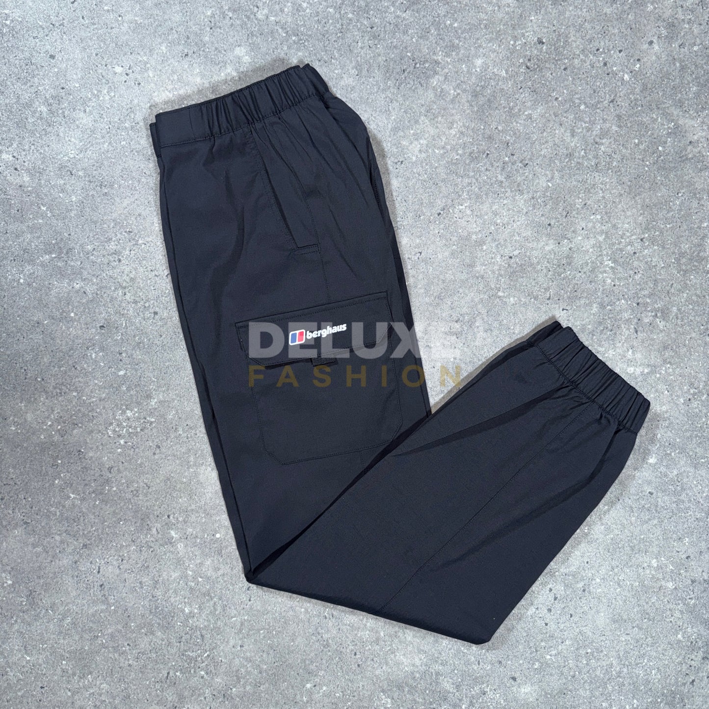 Berghaus cargo pants (black)
