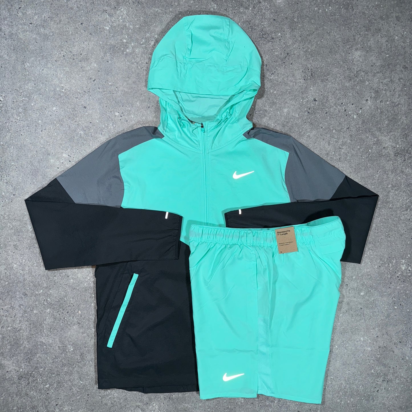 Nike light windbreaker set (mint/grey)