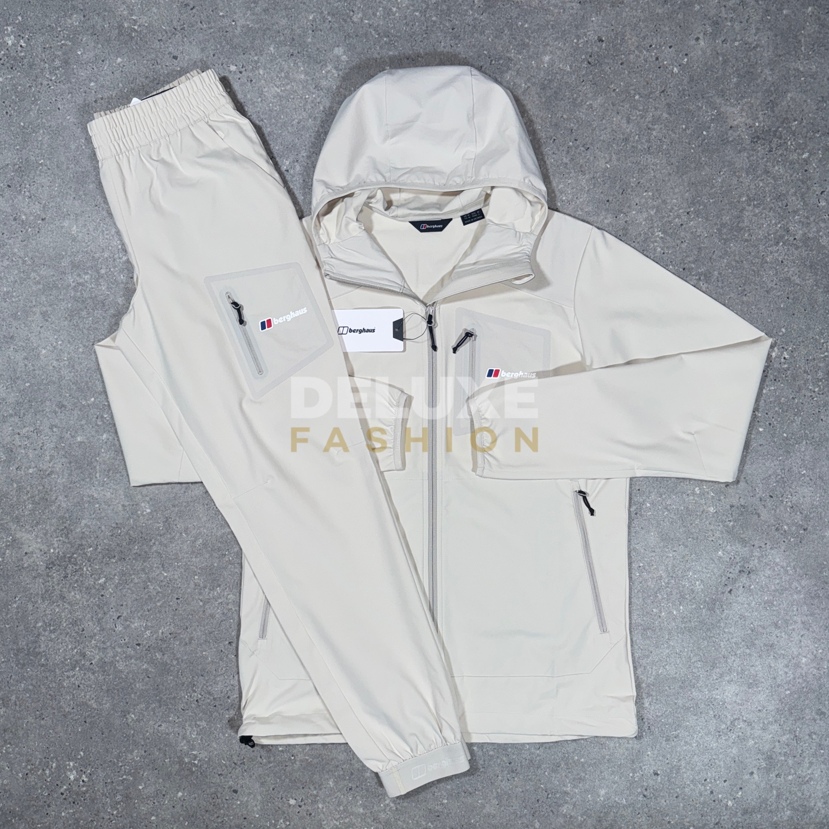 Berghaus plus woven tracksuit (beige)