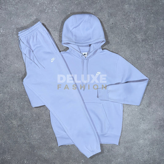 Nike club tracksuit (lilac)
