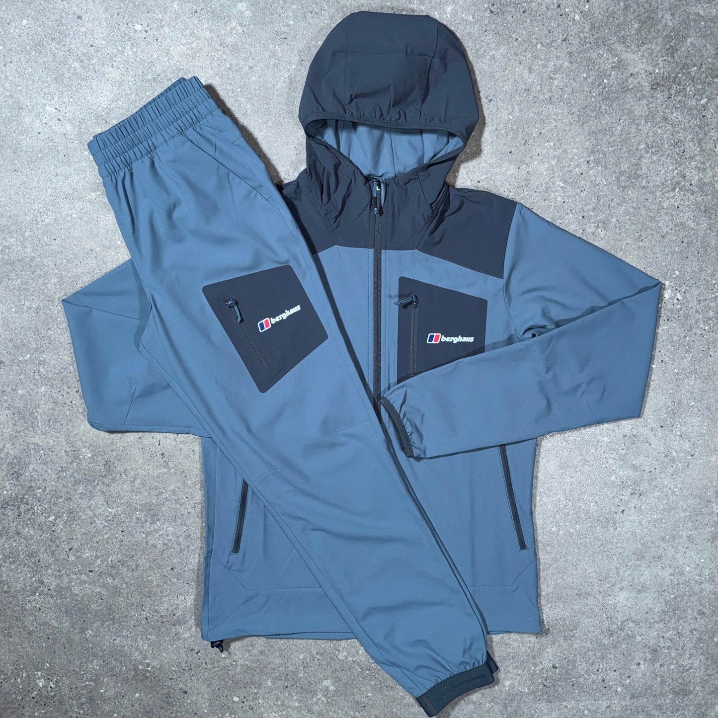 Berghaus woven tracksuit (navy)