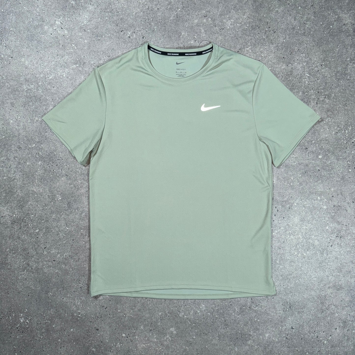 Nike miler t-shirt (khaki)