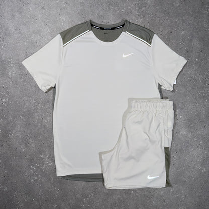 Nike UV Windbreaker Tri Set – Cream