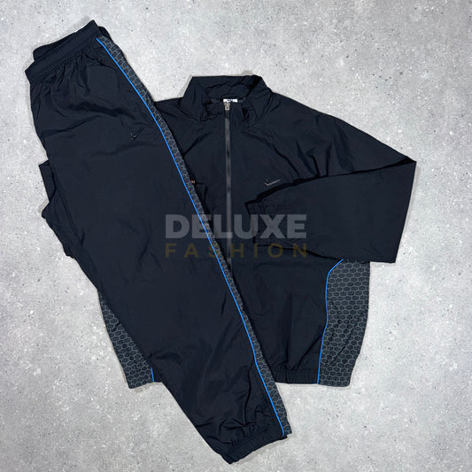 Nike TN Tracksuit – Black/Blue