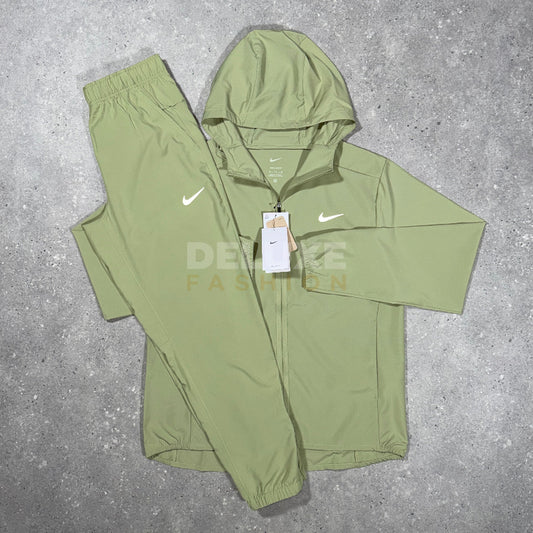 Nike Repel jacket in olive
