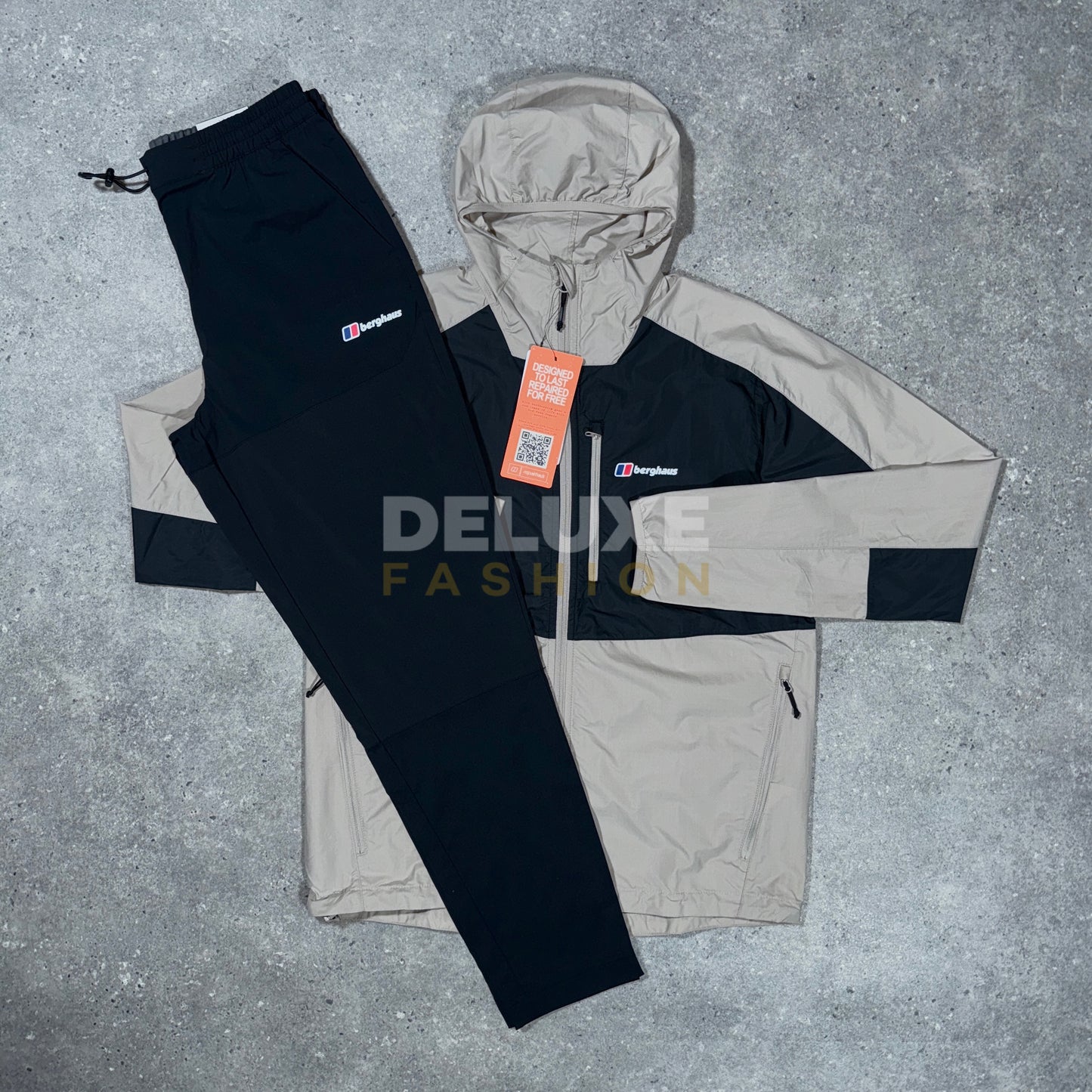 Berghaus fleece hoodie in beige/black