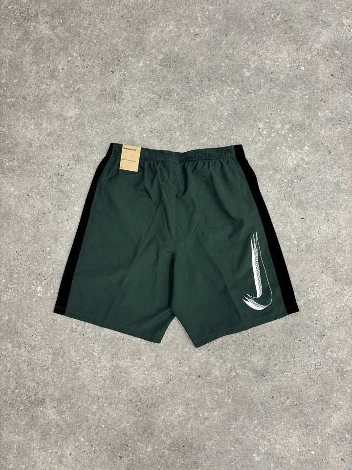 Nike dri fit shorts (khaki)