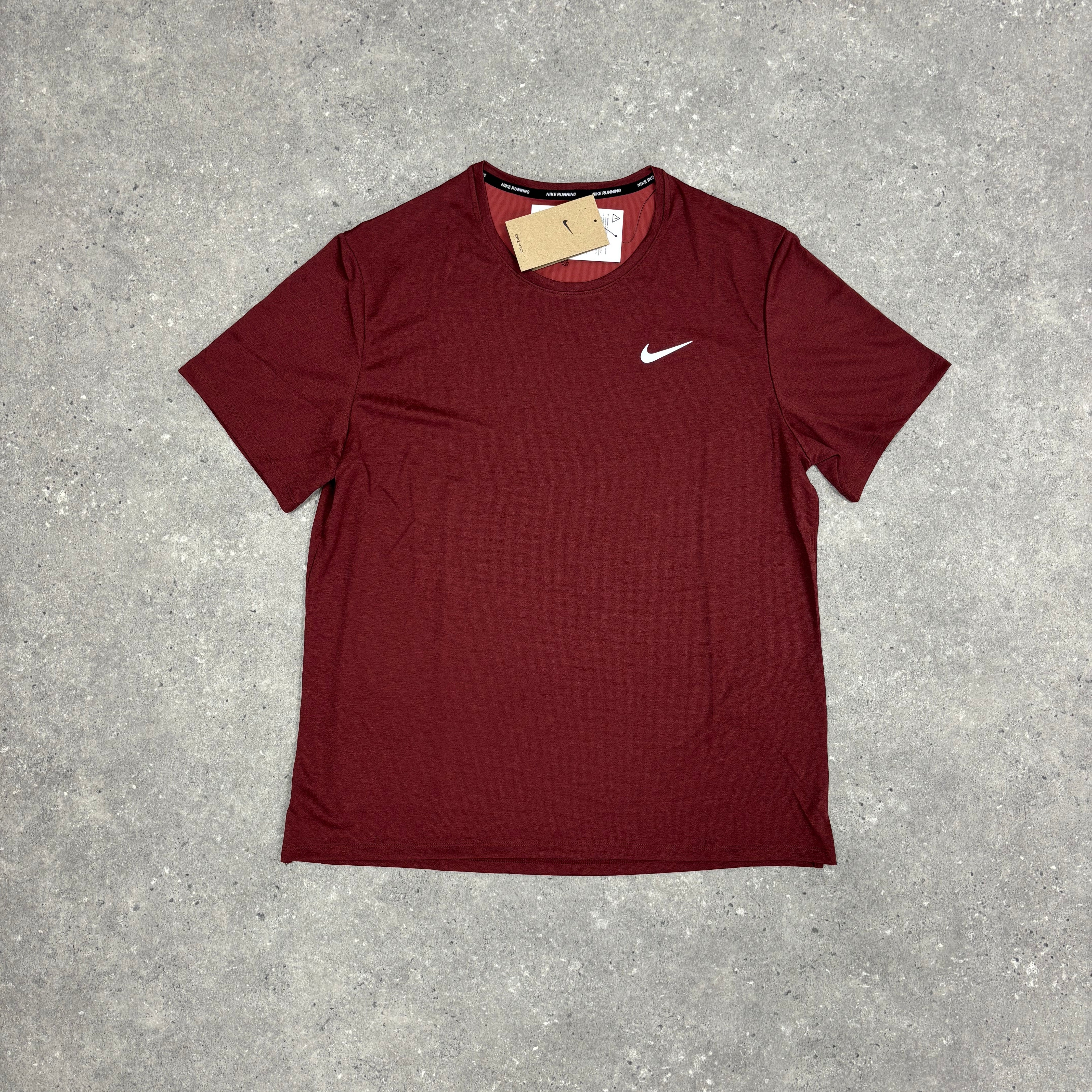 Nike dri fit t shirt burgundy