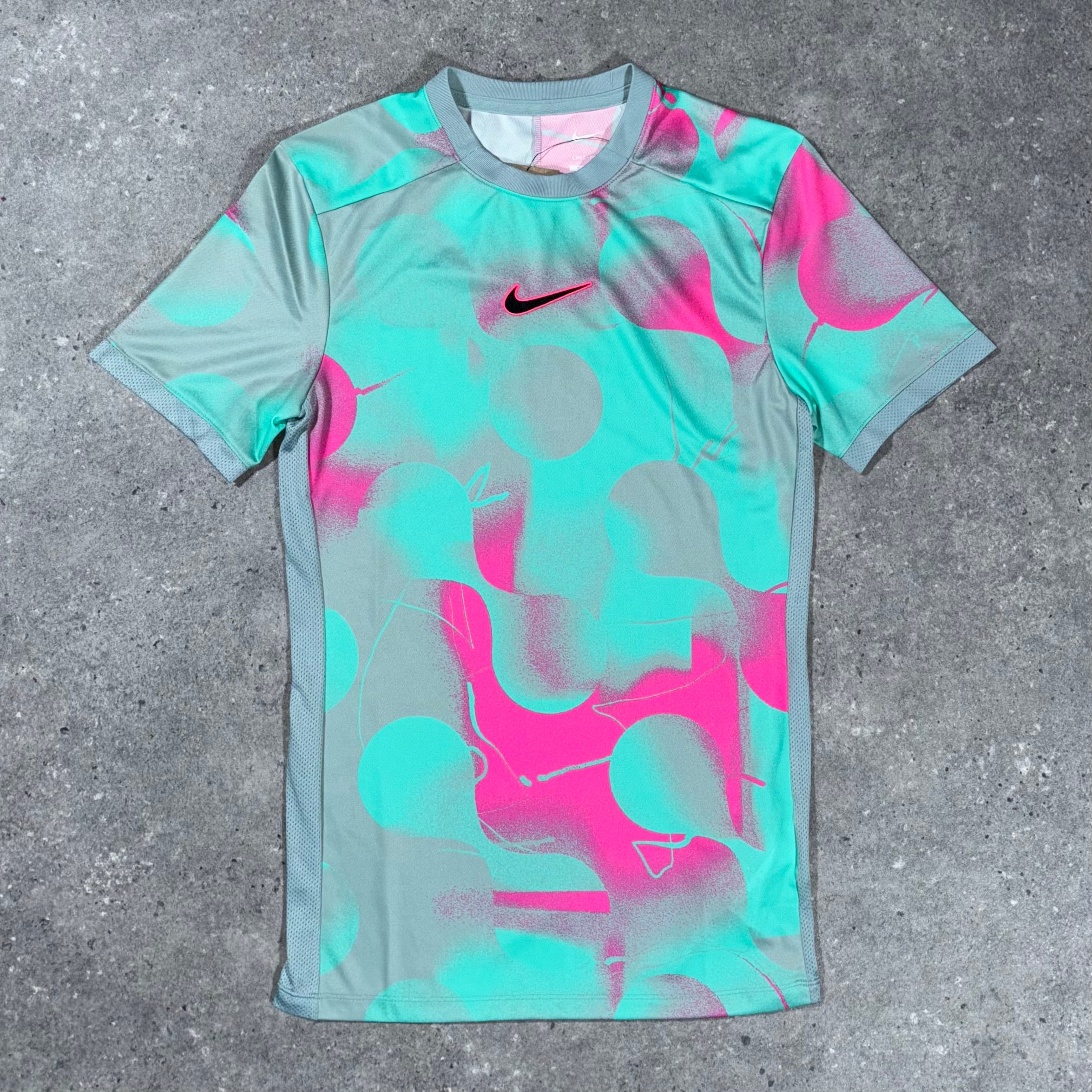 Nike t-shirt (multi)