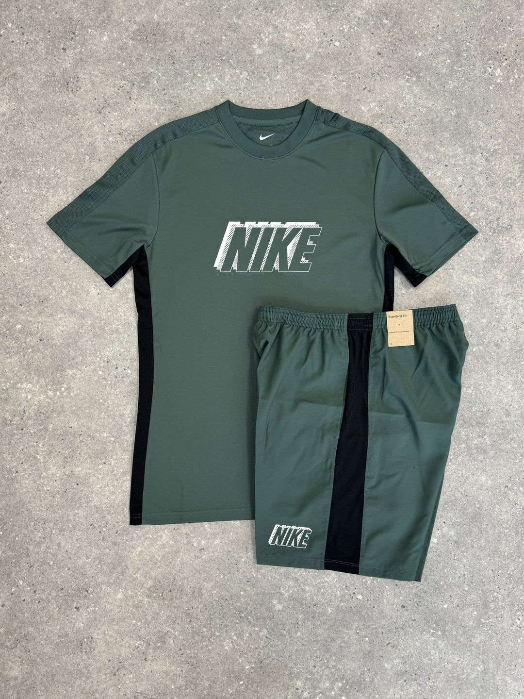 Nike dri fit gx set (khaki)