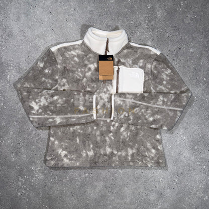 The North Face Women's 1/4 Zip Fleece Set - Beige