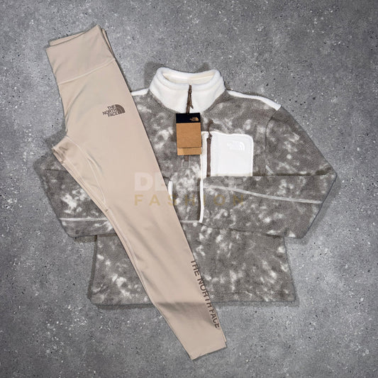 The North Face Women's 1/4 Zip Fleece Set - Beige