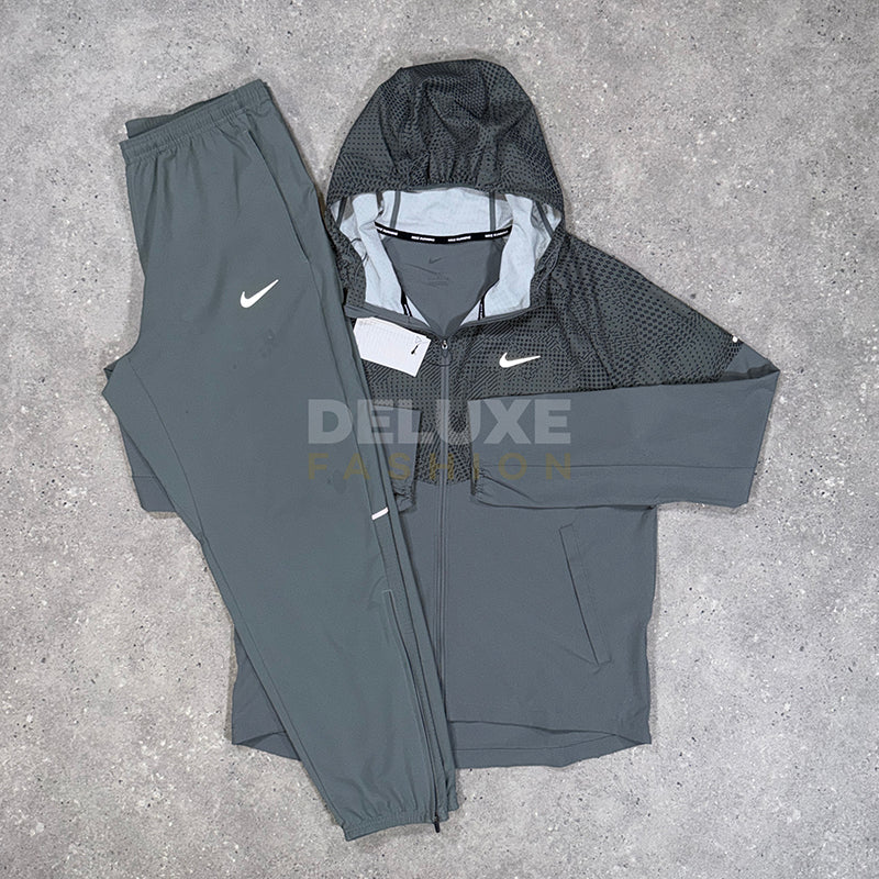 Nike rave tracksuit (grey)