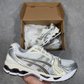 Asics gel kayano (white/cream)